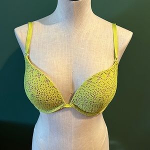 Victoria’s Secret push-up‎ 36D--brightly colored